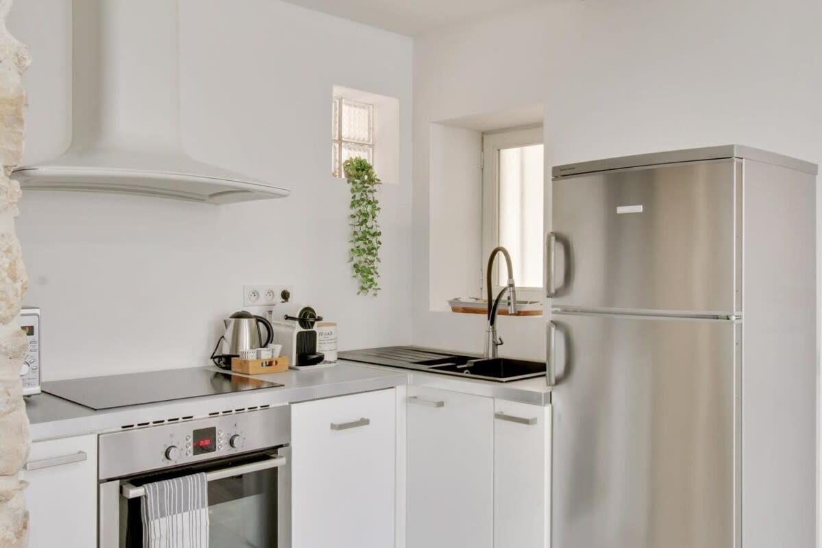 Palm House Sauna City Center Ideal Insead ฟงแตนโบล ภายนอก รูปภาพ